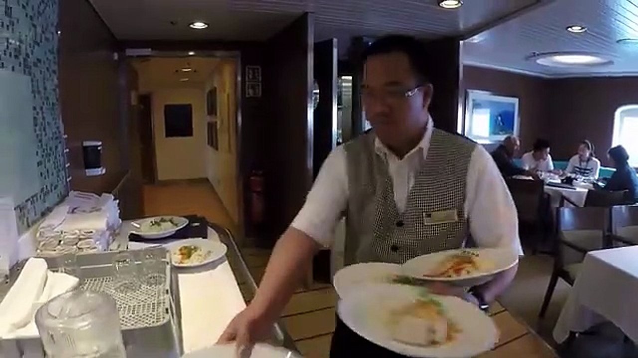 Antarctica - National Geographic Explorer Giant waves and ships at the North Sea #northsea #ship #waves
