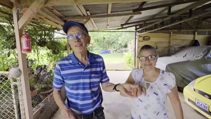 Tito, el agricultor que siembra frutos y cosecha sonrisas
