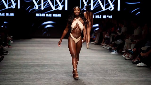 Nafeesah Terry in Slow Motion | Miami Swim Week 2023 Runway Elegance