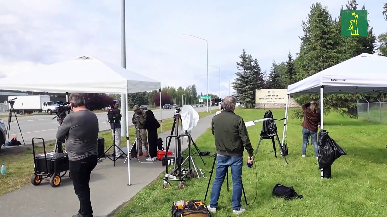 Donald Trump y Vladímir Putin se reunen en Alaska, una tierra llena símbolos