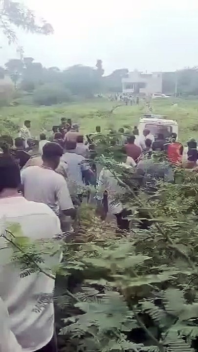 चोरी की नीयत से मंदिर में घुसे दो युवकों की ग्रामीणों ने की धुनाई