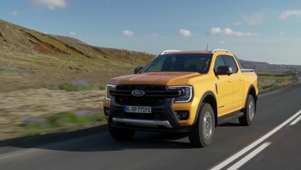 Ford Ranger Wildtrak PHEV Driving Video