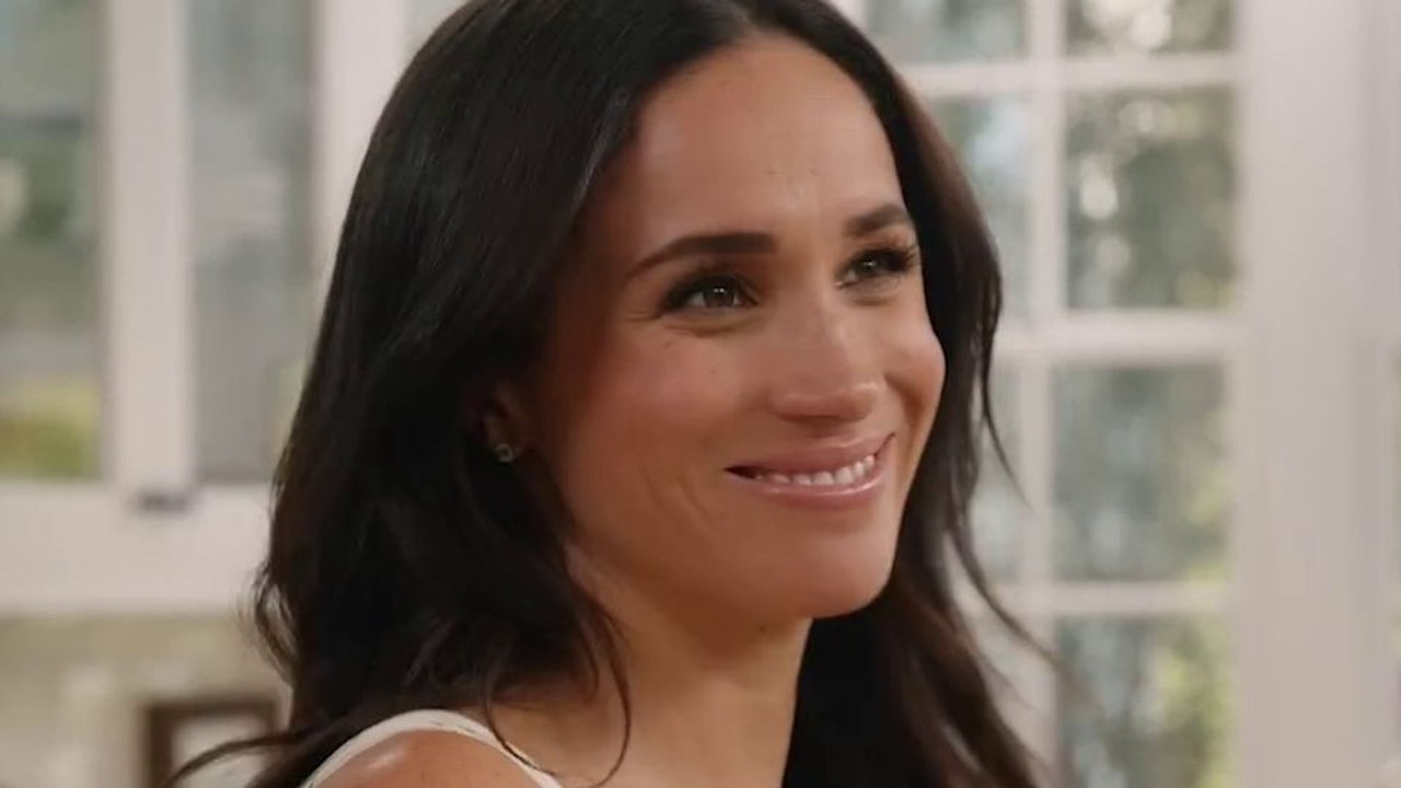 With Love, Meghan - staffel 2 Trailer OV
