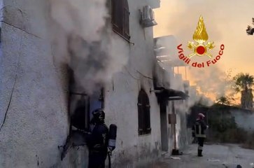 Incendio in un'abitazione a Sassari: Vigili del fuoco in azione per domare le fiamme