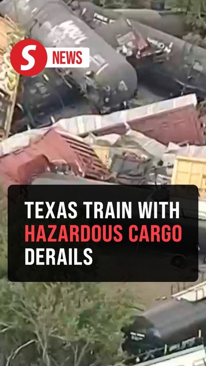 Texas train derails with small fires, active scene for several days