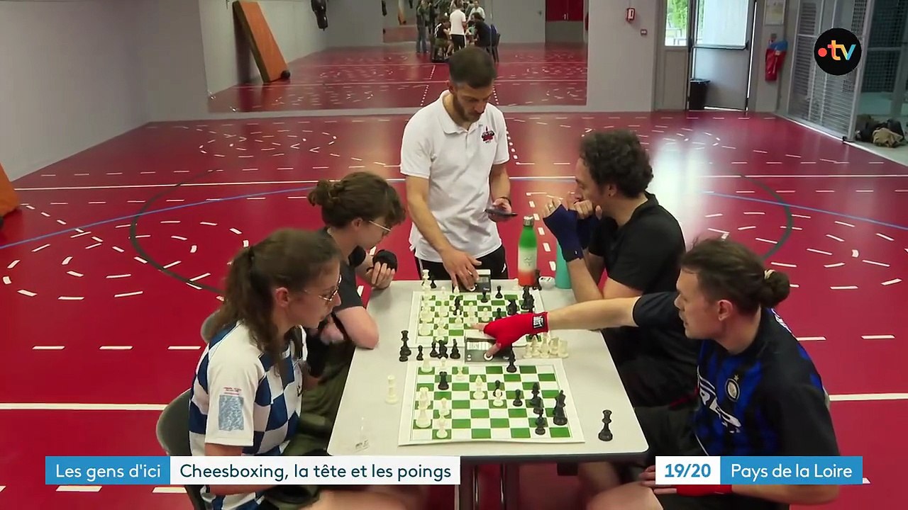 Chessboxing ： un sport hors du commun entre Échecs et Boxe.