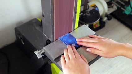 Turning a Bank Card Chip into an UNO Card! 💳🎮