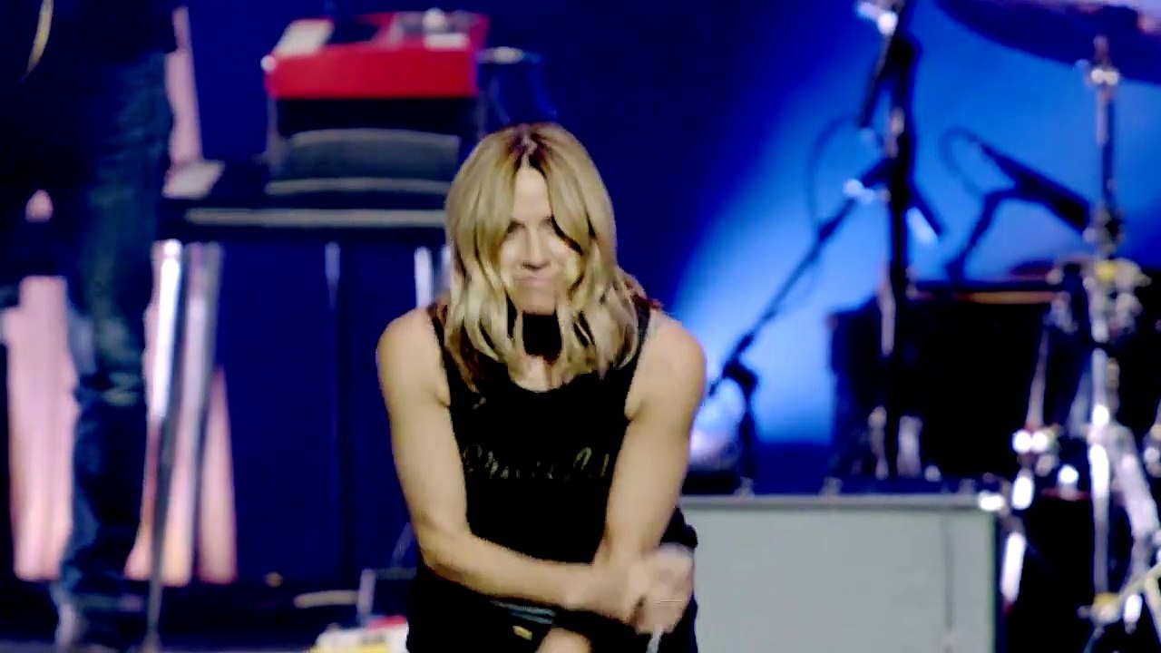 SHERYL CROW — Long Way Back Home // “Sheryl Crow Live At Capitol Theatre”: 2017 “Be Myself Tour”