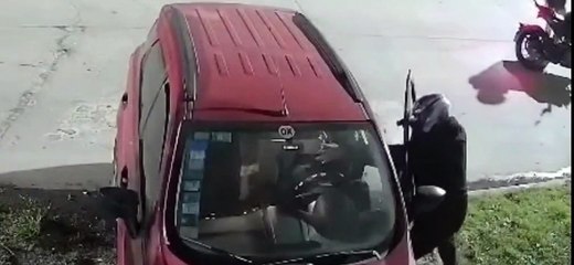 Mujer se defiende y evita robo de su camioneta en Lomas de Zamora
