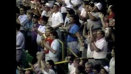 7/17/89: Carlton Fisk singles for his 2,000th Major League hit (7/17/89)