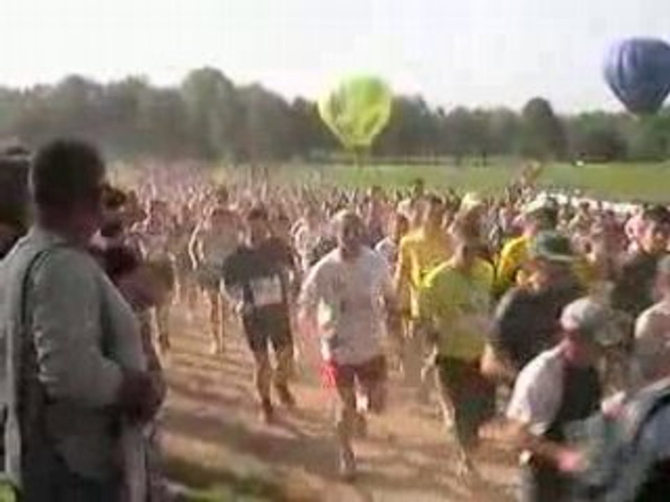 2008-05-11 départ 10 km gendarmes et voleurs