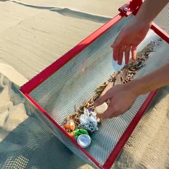 Ce qu'il a fait avec des déchets de plage est vraiment étonnant 😲♻️