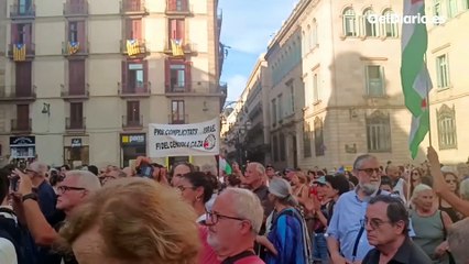 Cientos de personas se concentran en Barcelona para protestar contra los asesinatos de periodistas en Gaza