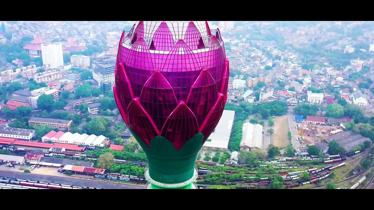 Beautiful Cinematic Views of Srilanka Near The Indian Ocean