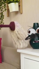 The vase hates flowers… and you too! 😤🌸😂 #funny #animation