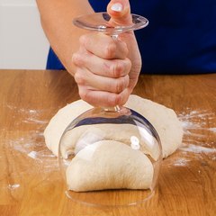 This cheesy hamburger is mozar-hella good! 🍔