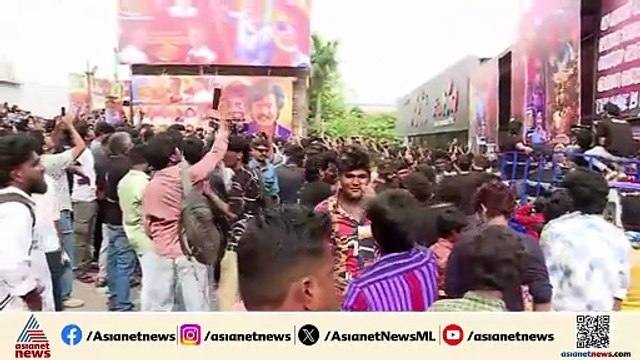 ചെന്നൈയിൽ 'കൂലി' ഷോ ഉടൻ; കട്ട്ഔട്ടിൽ പാലഭിഷേകവുമായി ആരാധകർ