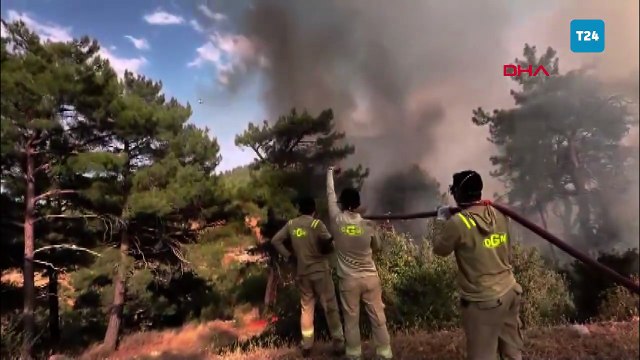 Üç köyde 190 kişi tahliye edildi, Silifke-Gülnar kara yolu trafiğe kapatıldı; Mersin'deki orman yangını 2. gününde