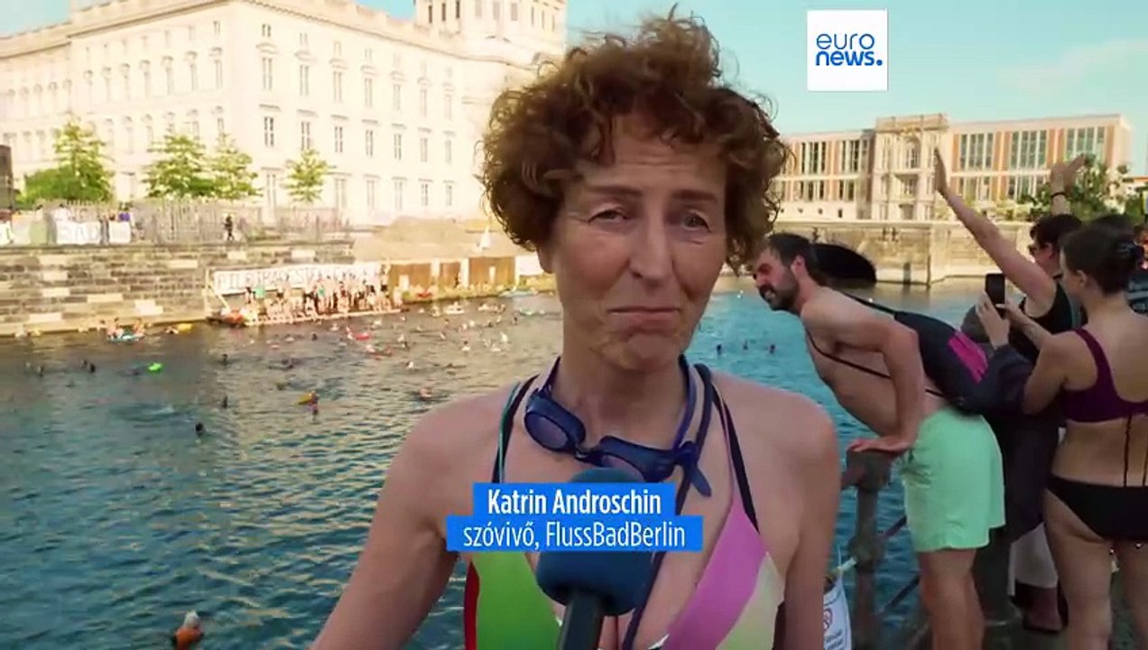 Több százan lubickoltak a Spree vizében Berlinben, pedig legalább száz éve tilos