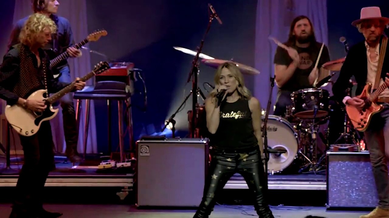 SHERYL CROW — Atom Bomb // “Sheryl Crow Live At Capitol Theatre”: 2017 “Be Myself Tour”