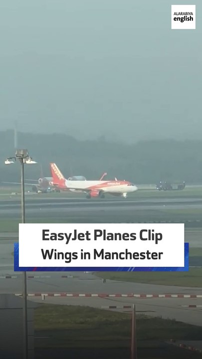 EasyJet Planes Clip Wings in Manchester