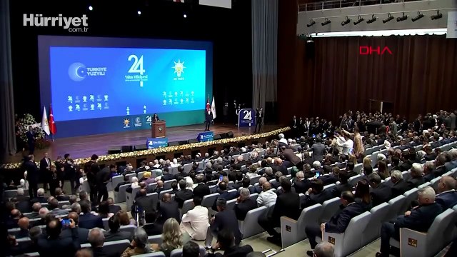 CHP'den istifa eden Özlem Çerçioğlu AK Parti’de: Alnım ak başım dik