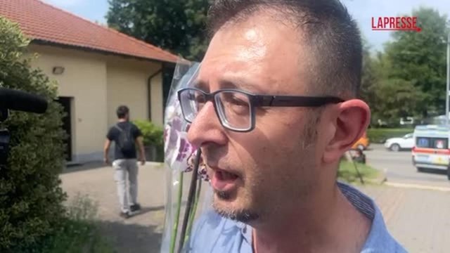 Il figlio di Cecilia De Astis ai funerali della madre: «Non possiamo dare la responsabilità solo ai ragazzini»