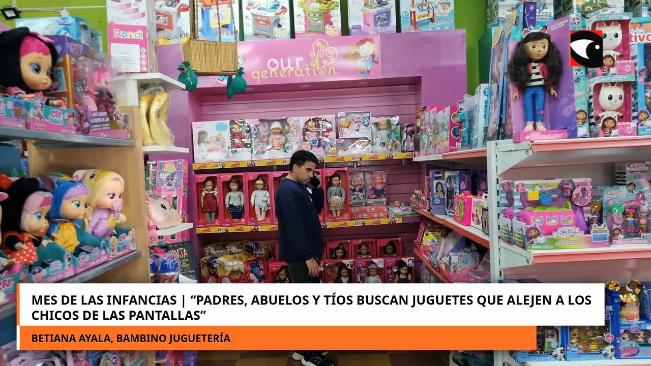 Padres, abuelos y tíos buscan juguetes que alejen a los chicos de las pantallas
