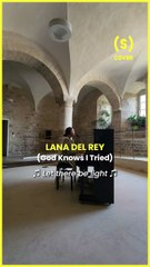 Meryem Aboulouafa sublime « God knows I tried » de Lana Del Rey, extrait de l’album Honeymoon. Et s