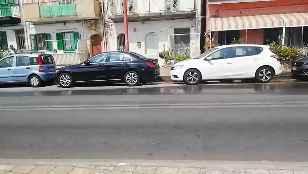 Sversamento fognario via Consolare Pompea