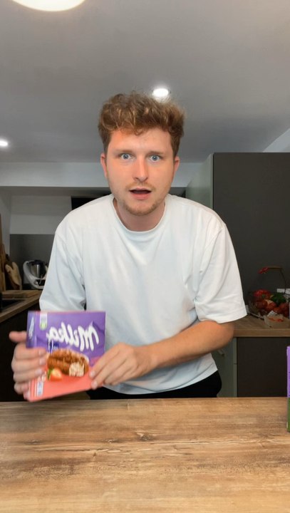 Toutes les glaces Milka du monde 😱✨Bretzel 🥨, caramel noisette, fraise cheesecake 🍓, ou encore vanille et gâteau au beurre 😍…Il y en a pour tous les goûts !Et toi, tu choisis quoi ? 👀✨