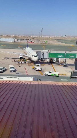 SAUDIA airlines landing at Jeddah International Airport #shortvideo #jeddahairport #shorts