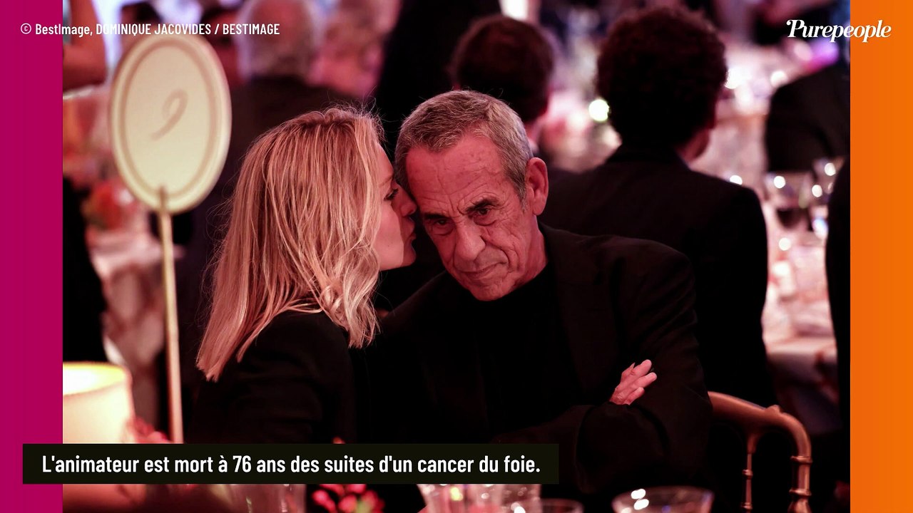 Un mois après le départ de Thierry Ardisson, Audrey Crespo-Mara touchée par une photo d'eux avec une autre femme