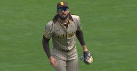Fernando Tatis Jr. de chapuzón en la bahía