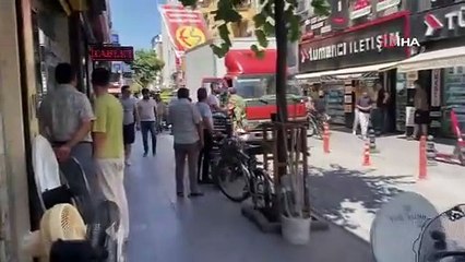 Yolu kapatan kamyona tepki gösterdi, kafasına demir çubuğu yedi: Ortalık karıştı