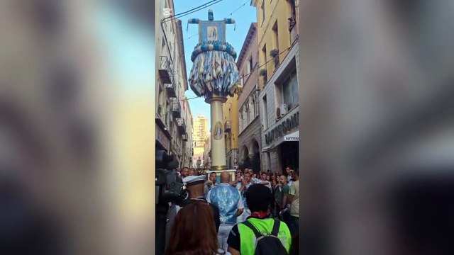 Faradda, il ballo silenzioso dei Piccapietre, in lutto per la scomparsa del padre del tamburino Gian Piero Garau