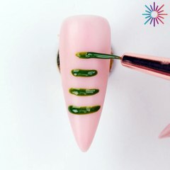 Holiday nail art magic 🎄✨