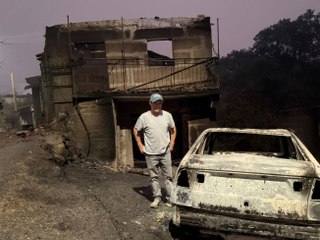 Las llamas arrebatan a Samuel todo lo que tenía: "Tendré que empezar de cero, buscarme la vida, no me quedan ni recuerdos"