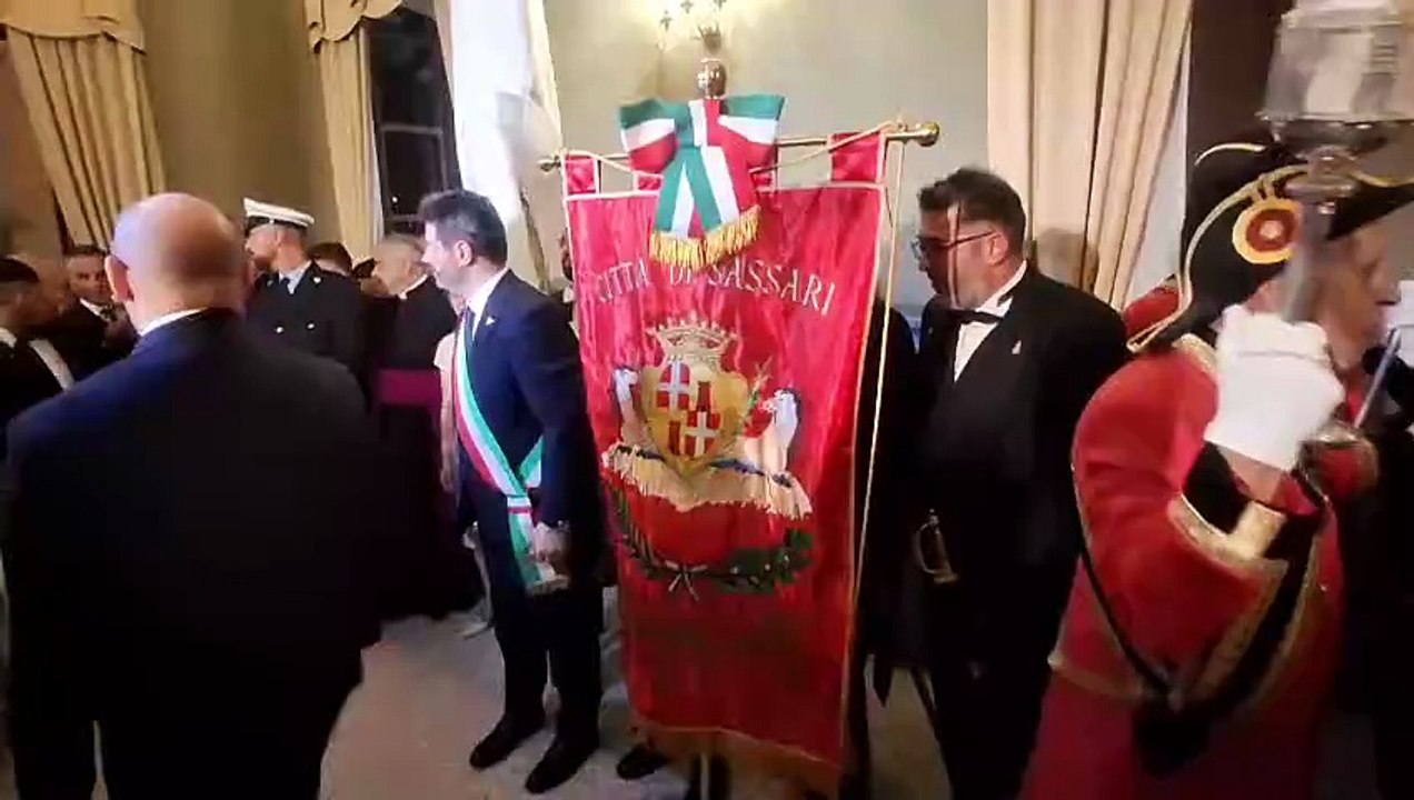Faradda, il tradizionale brindisi "A zent'anni" a Palazzo di Citt?