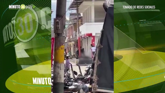Asesinaron a tiros a dos policías y dejaron explosivo que obligó a evacuar la alcaldía de Morales, Cauca