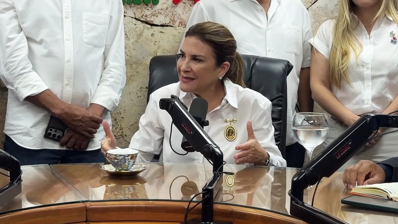 Carolina Mejía respalda impulsar turismo religioso en Higüey
