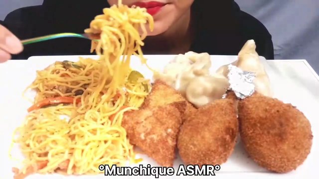 Eating Veg Noodles Chicken Drumstick Momos | ASMR Eating Mukbang