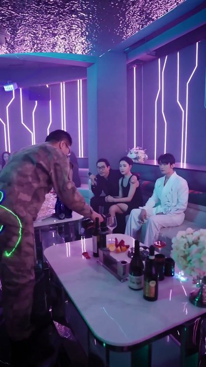 CEO Rejected 999 Women Who Threw Themselves at Him but Fell for a Poor Abandoned Girl at First Sight