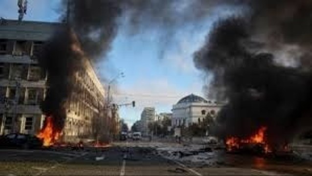 ट्रंप-पुतिन की बैठक से पहले यूक्रेन का रूस पर बड़ा हमला, देखें दुनिया आजतक में