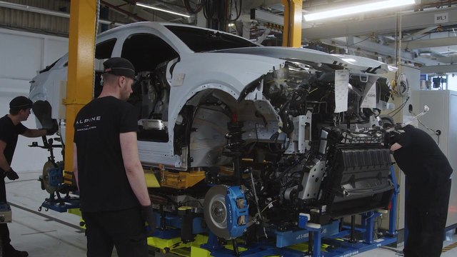 Alpine A390 production at the Alpine Dieppe plant Jean Rédélé - Chassis & Body Marriage