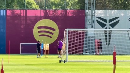 Robert Lewandowski se entrena en solitario antes del Mallorca-Barça de Liga