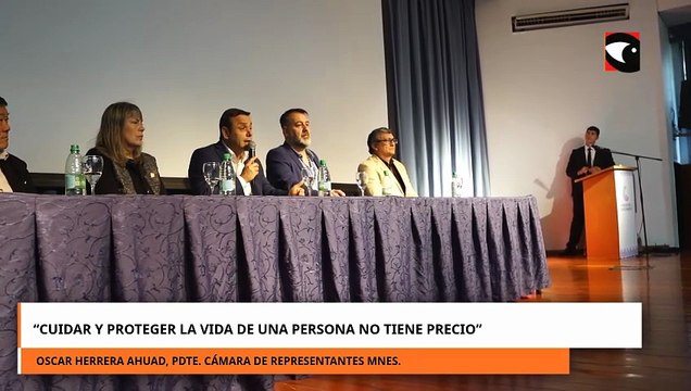 Oscar Herrera Ahuad destacó el valor de los residentes en salud pública