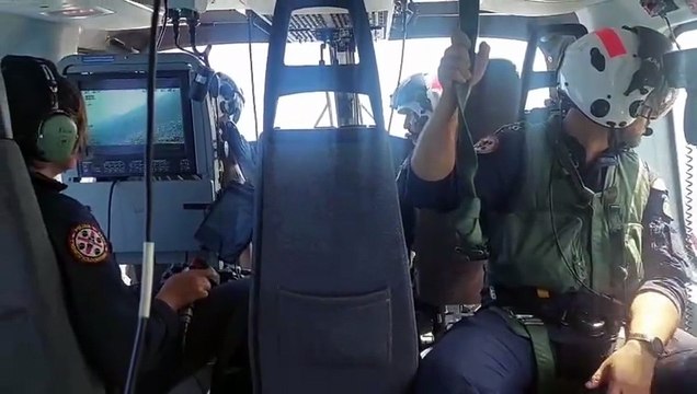 Controlli speciali di Ferragosto: in volo con l?elicottero della polizia di Stato sui cieli?di Sassari, Alghero e Costa Smeralda