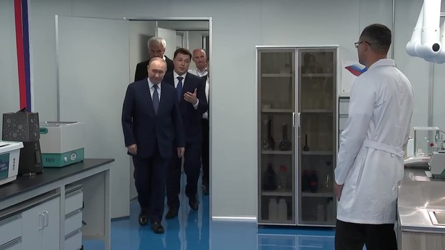 Putin makes stopover in Magadan on his way to Alaska summit with Trump