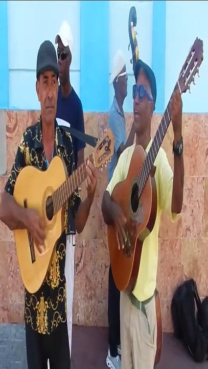 Son Santiaguero - Dame un Chance (El Son Cubano que te hará BAILAR)